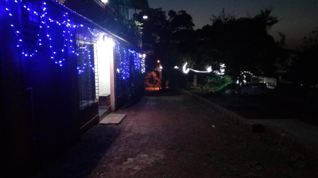 ホテル Bluebell Residency マハバレシュワール エクステリア 写真